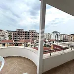 Marine Jewel Retreat B52 Appartement *